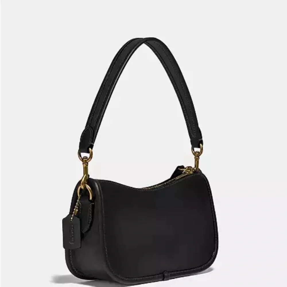 ❌SOLD❌ NWT COACH Swinger 20 Bag in Black/Brass - Picture 2 of 10